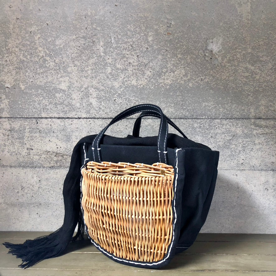 【ebagos】かご付き・きんちゃく ワニ型押し (タンブラー) ebagos かご付き・きんちゃく ワニ型押し (タンブラー) SILVER