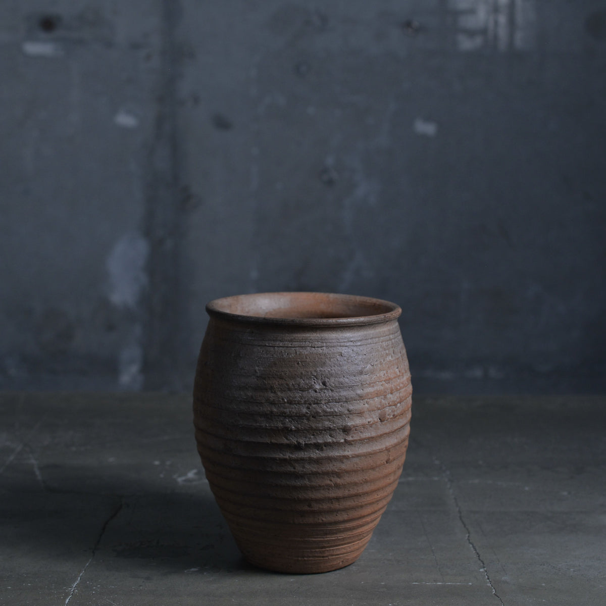 熊谷幸治　土器　26センチ　焼き締め 熊谷幸治｜Yukiharu KUMAGAI｜土器｜24-033 – Roundabout & OUTBOUND
