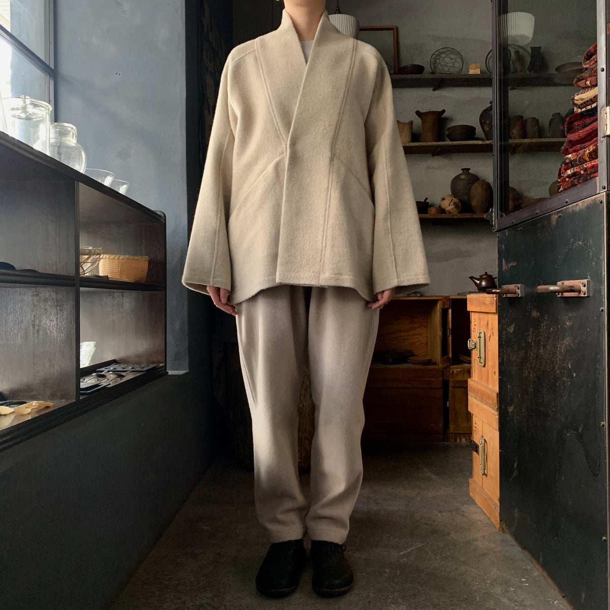 MITTAN｜JK-65｜ウールシルクキャメル半纏ブルゾン｜白茶 – Roundabout