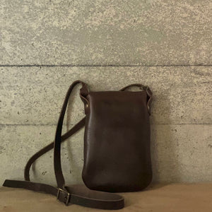 Fernand Leather ｜Latch Pouch