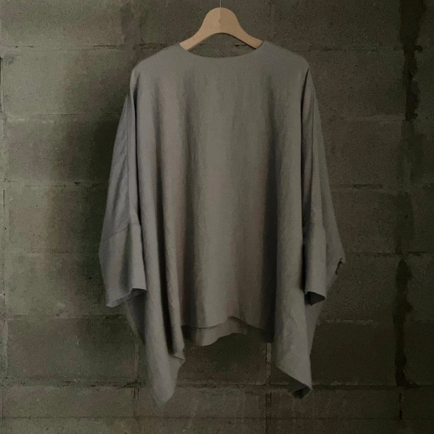 COSMIC WONDER｜20CW01195｜Old linen wool twill big square top｜Gray