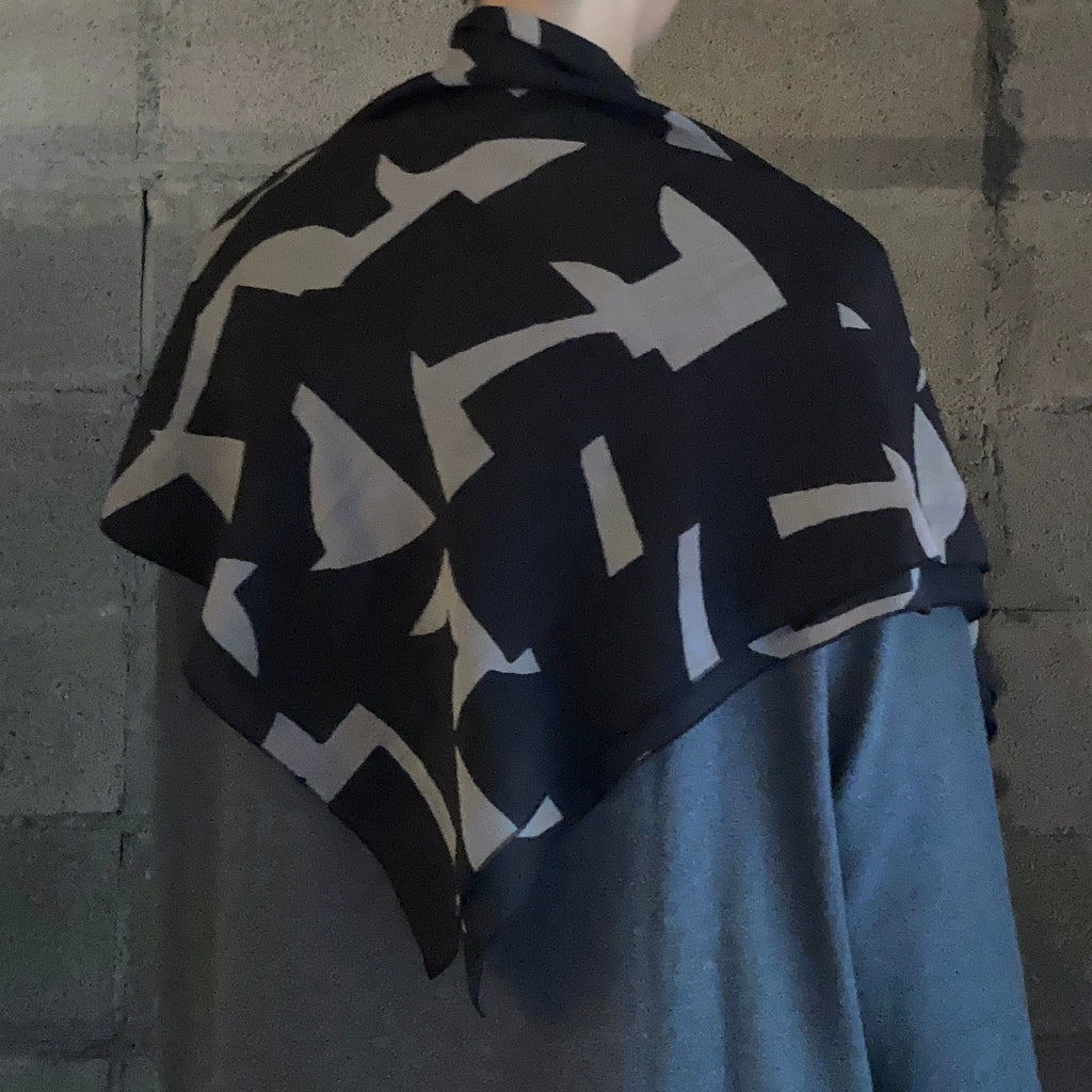 mills scarf｜abstract｜grey