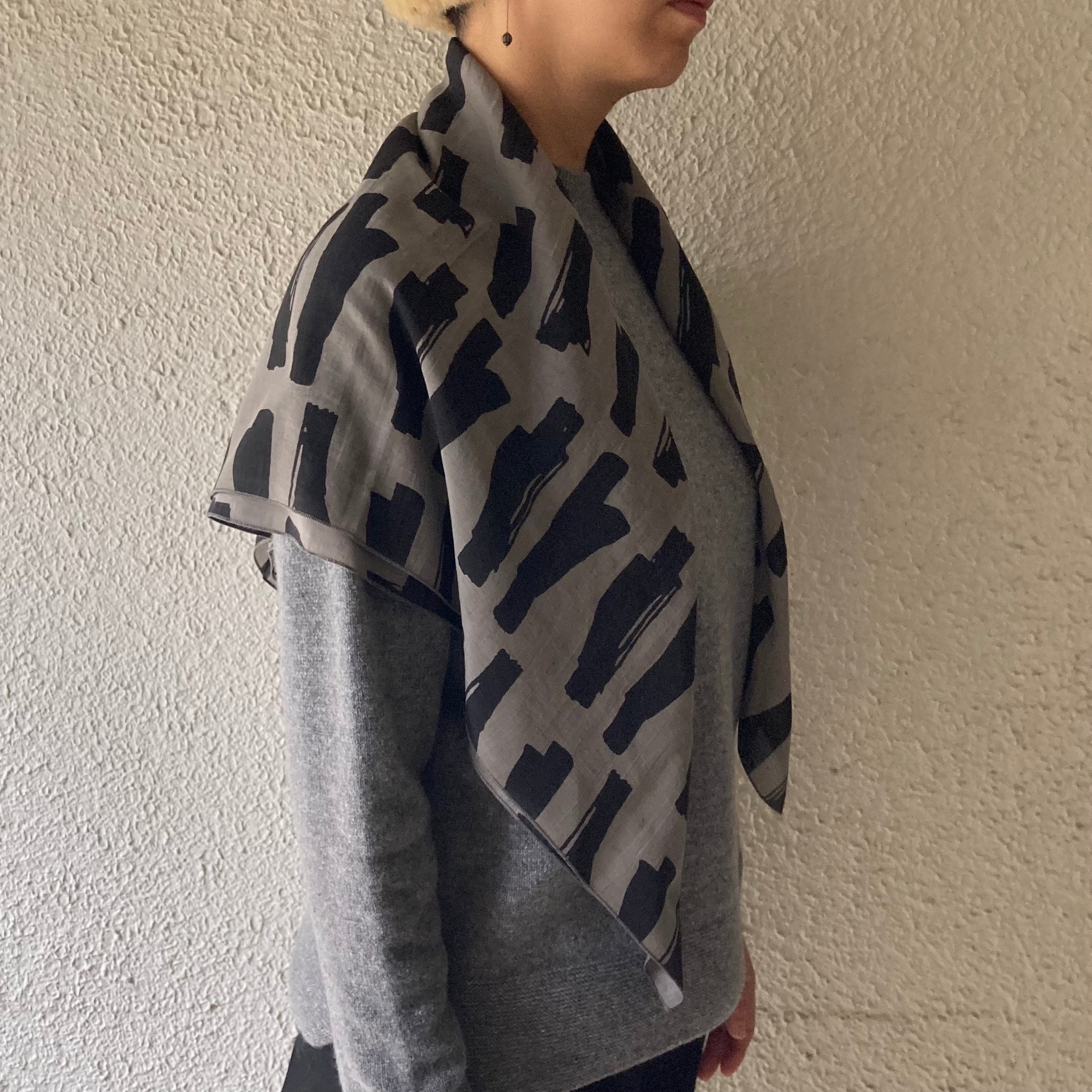 mills scarf｜Branch｜grey