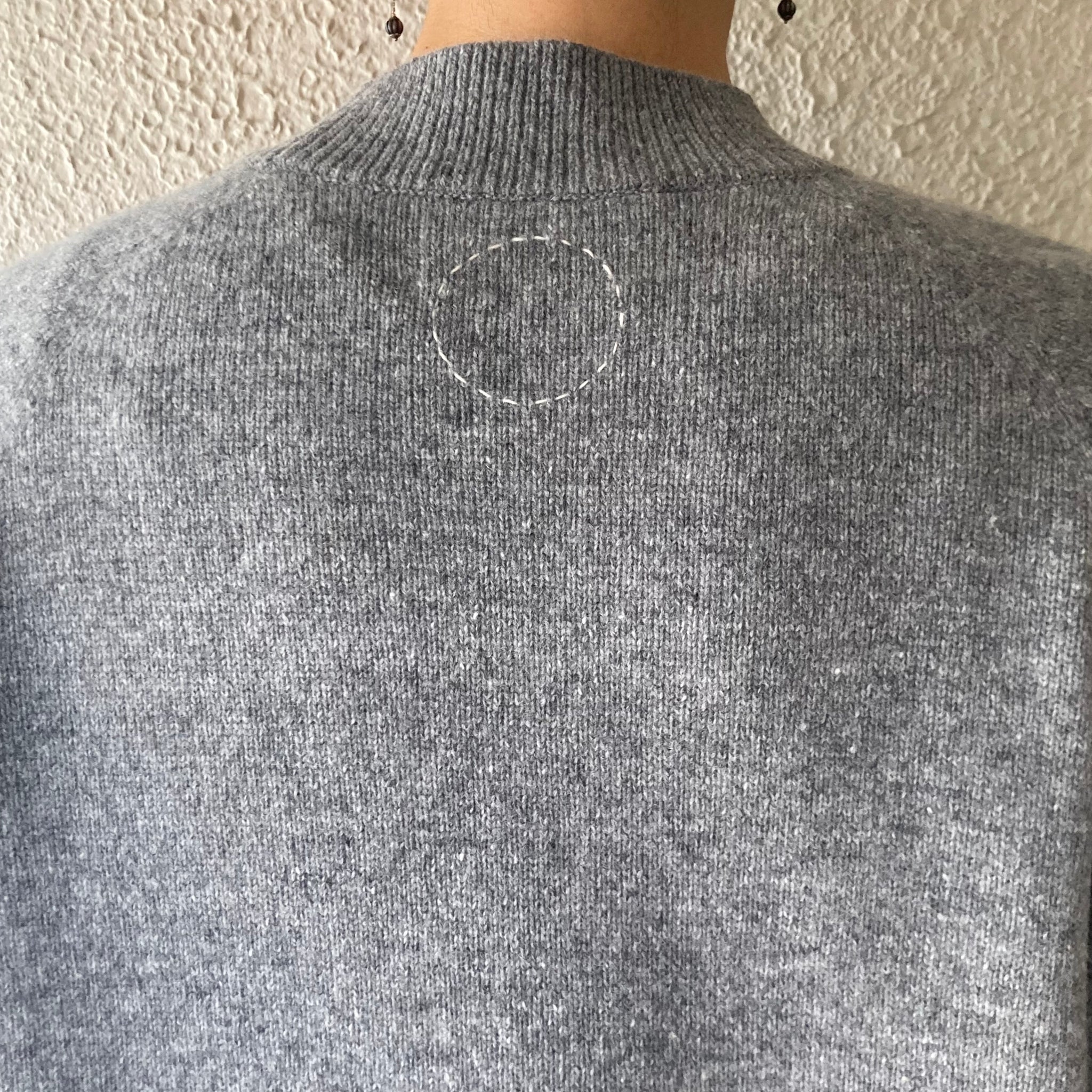 COSMIC WONDER｜22CW41035｜タスマニアウール セーター｜Grey