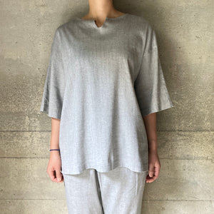BIWACOTTON×KAZUTO KOBAYASHI｜ビワコットン｜キーネックTシャツ｜3413806｜タンベージュ