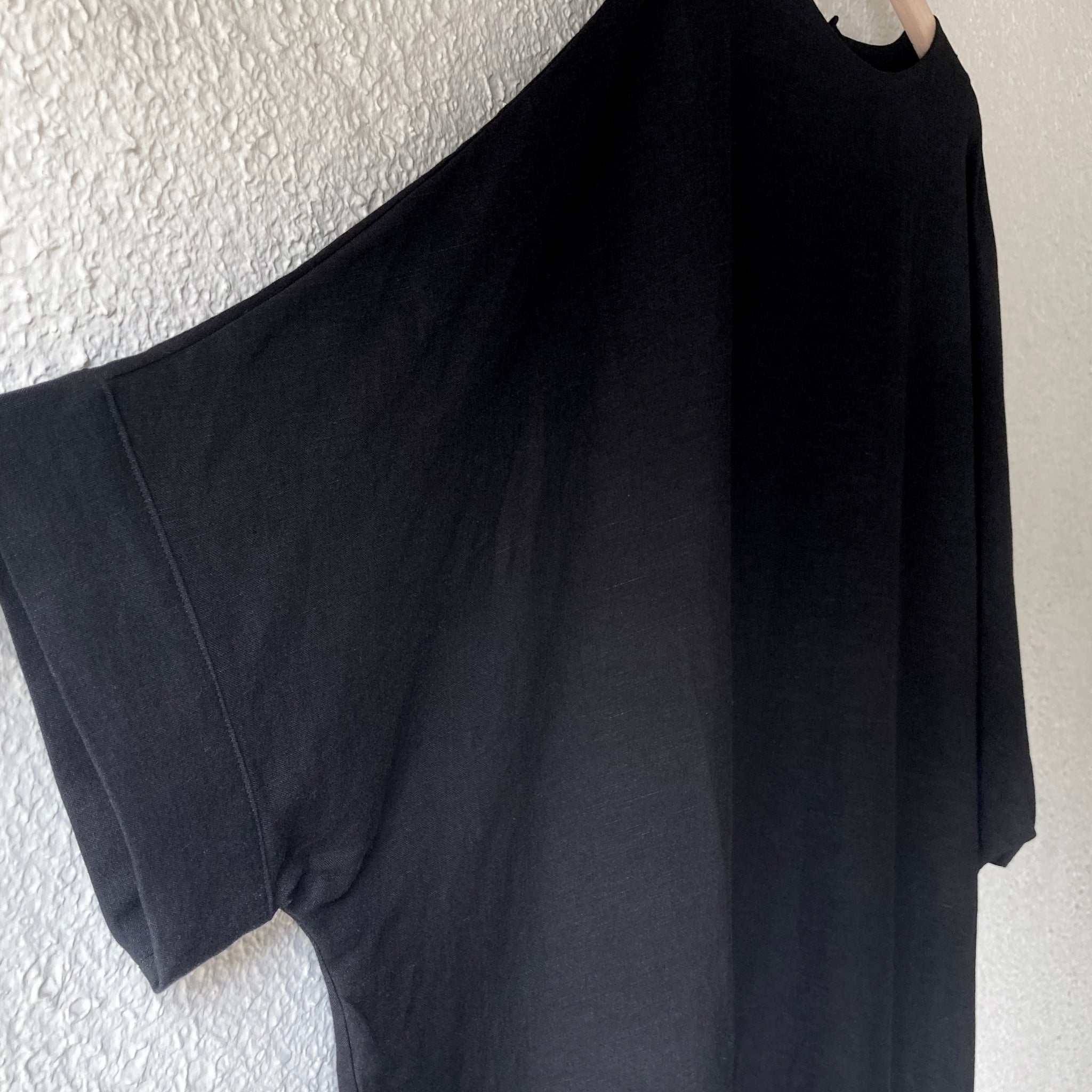 COSMIC WONDER｜22CW17337｜リネン ヴィスコースキャンバスドレス｜Black