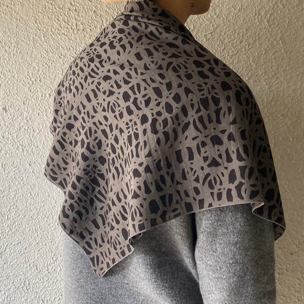 mills scarf｜Glint｜grey