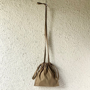 formuniform｜フォームユニフォーム｜ Drawstring Bag with Strap XS｜Taupe