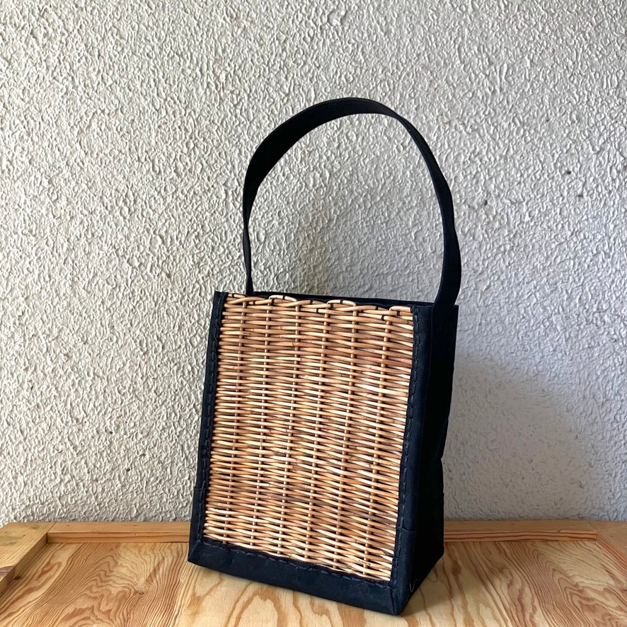 ebagos｜ キャンバス・ワンハンドル トートM｜25AW #15610｜BK