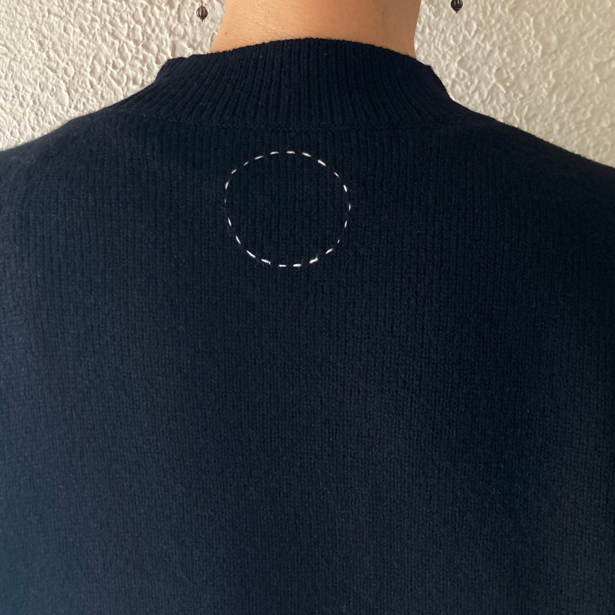 COSMIC WONDER｜22CW41035｜タスマニアウール セーター｜Black