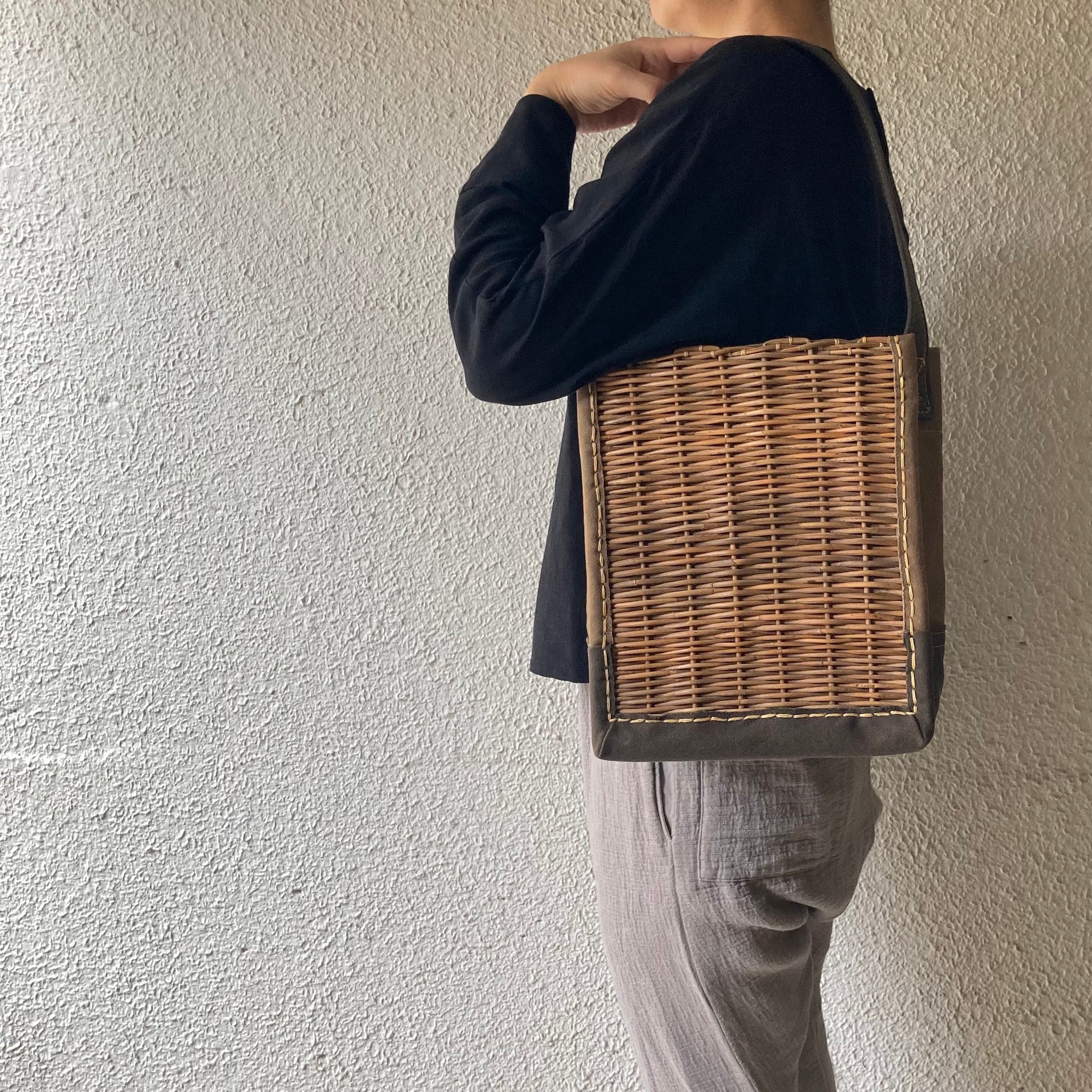 ebagos｜ キャンバス・ワンハンドル トートM｜25AW #15610｜BEKA