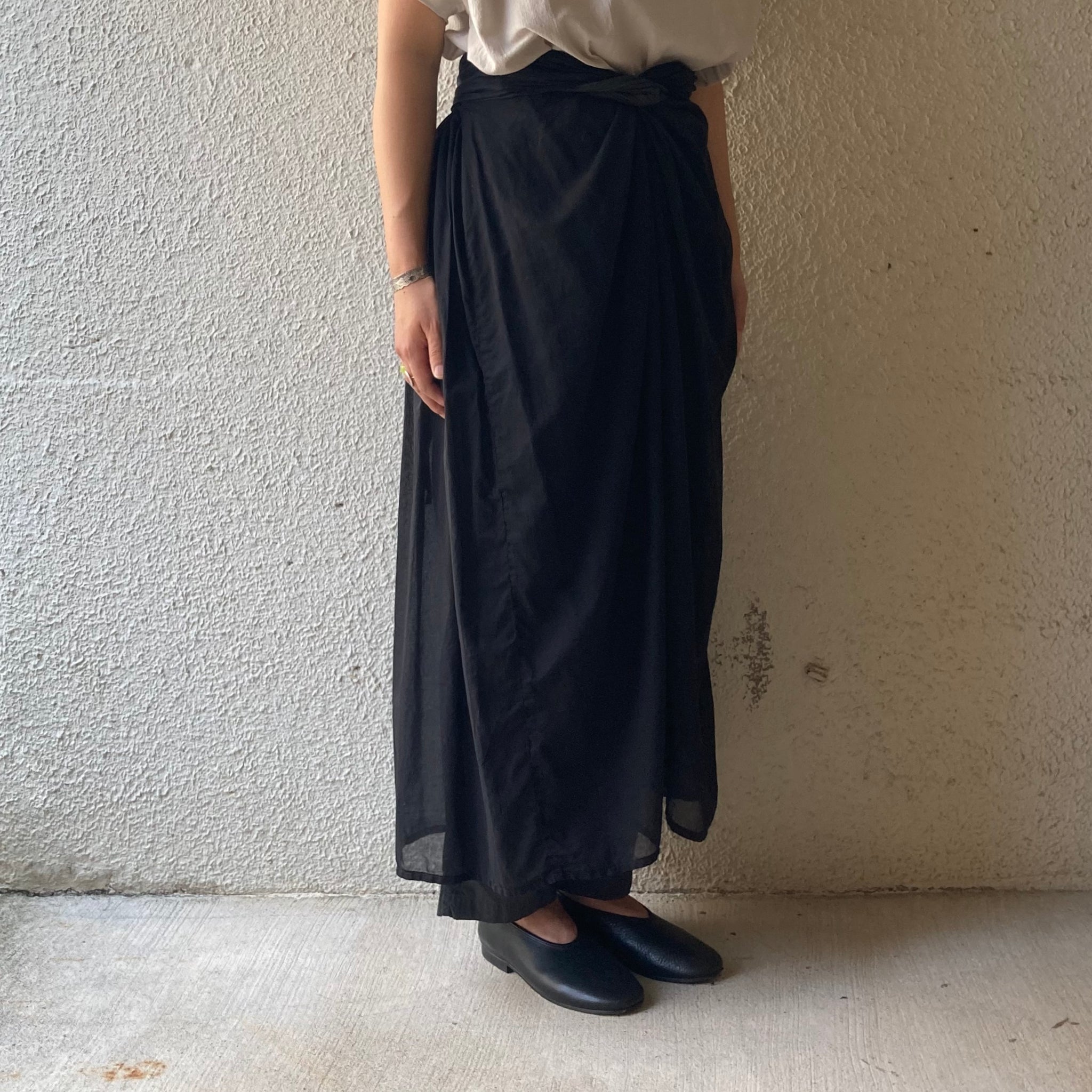 COSMIC WONDER｜21CW16059｜Organic cotton broadcloth and see-through cotton wrapped skirt｜ Black