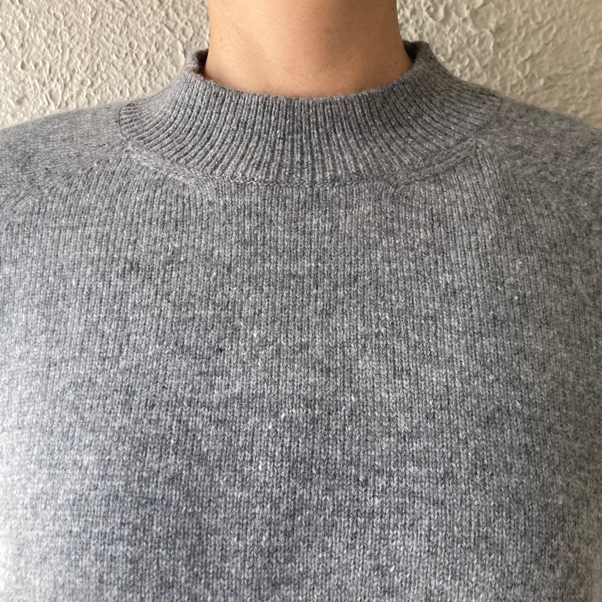 COSMIC WONDER｜22CW41035｜タスマニアウール セーター｜Grey