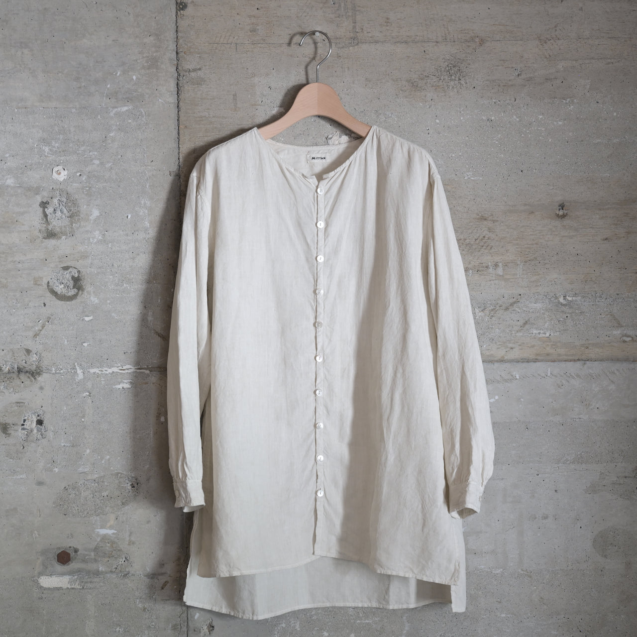 MITTAN 大麻ロングシャツ ベンガラ白 SH-133 サイズ2 MITTAN 大麻ロングシャツ ベンガラ白 SH-133 サイズ2 - メルカリ