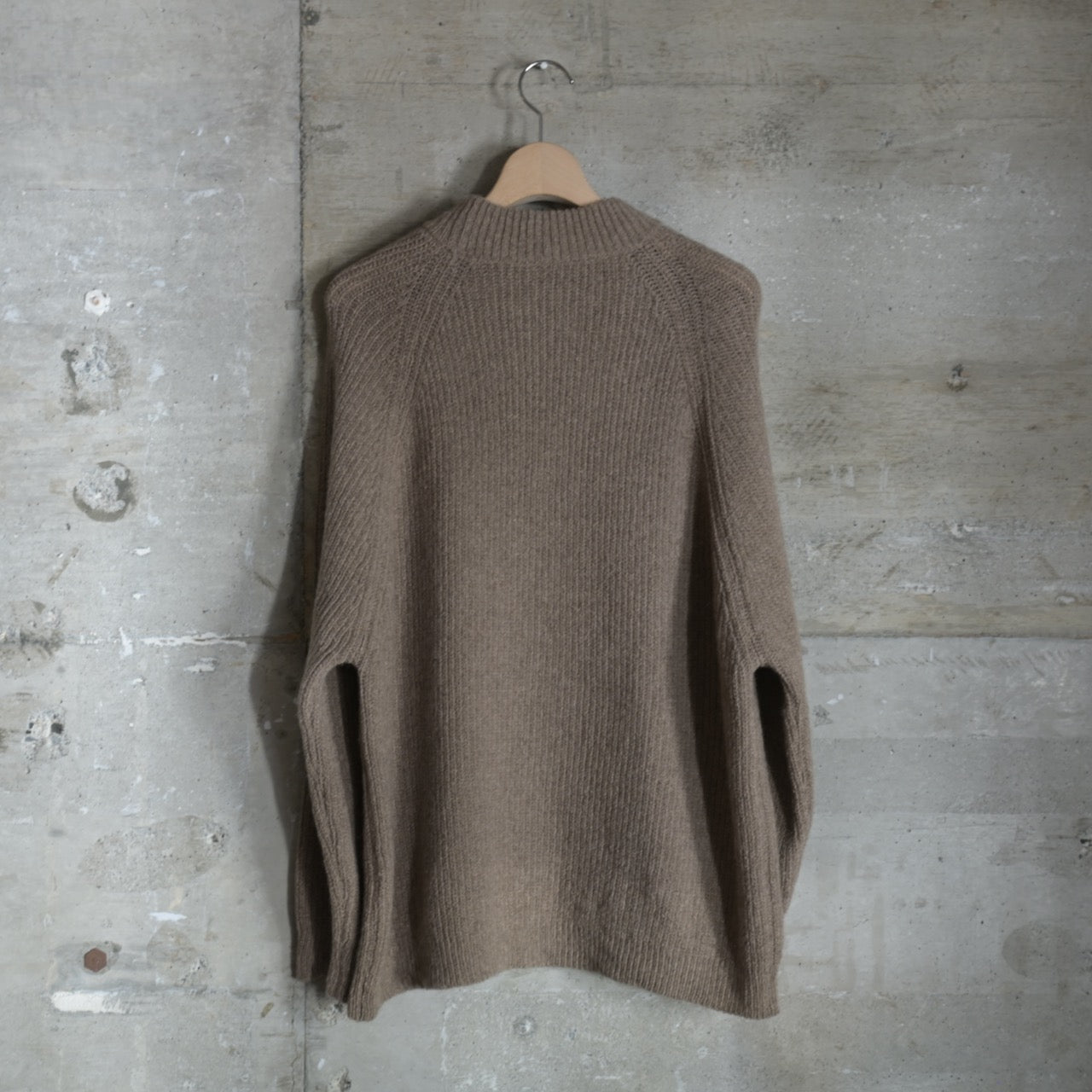 MITTAN｜KN-36｜無染色ローカシミヤセーター｜原毛茶