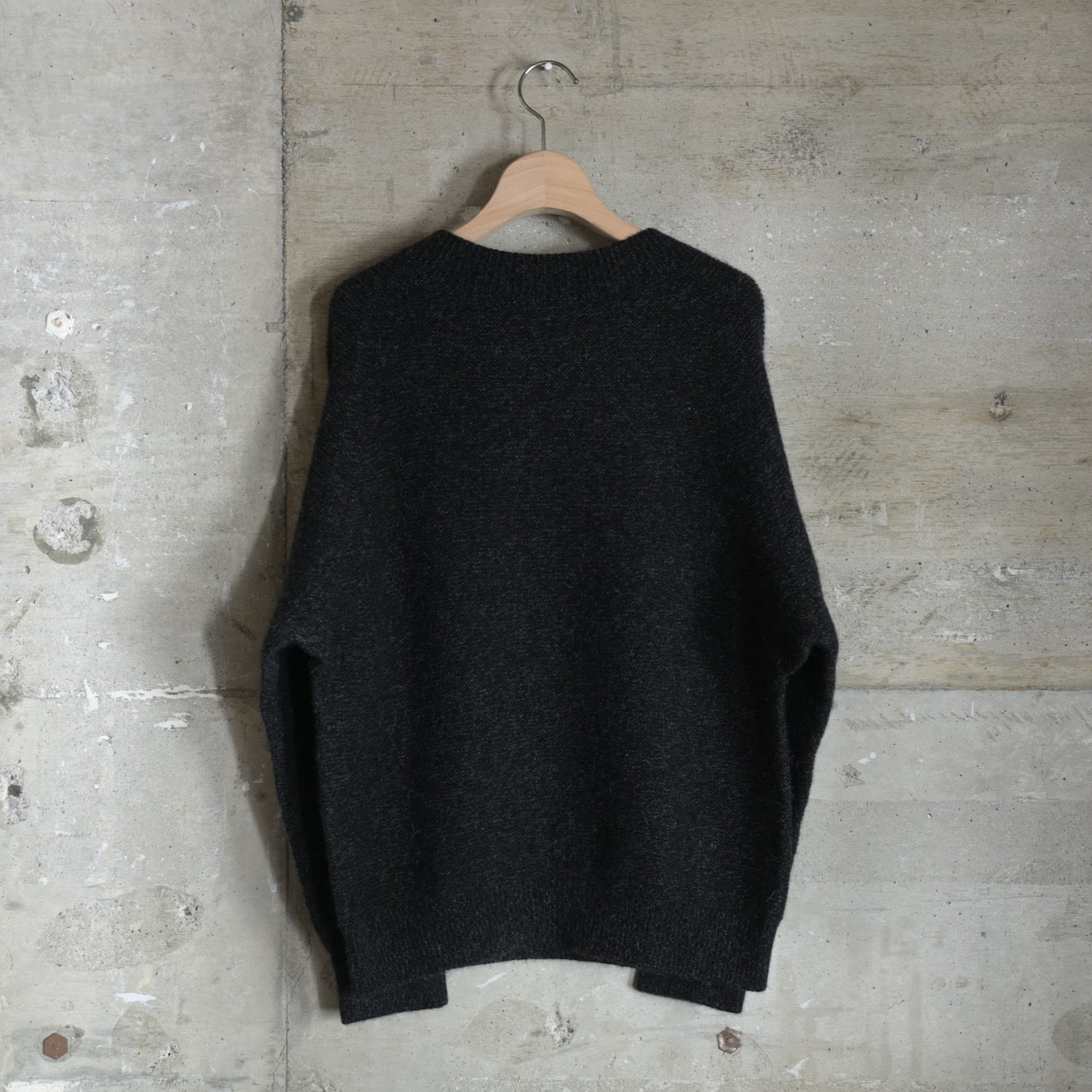 MITTAN｜KN-32｜アルパカウールセーター｜黒杢