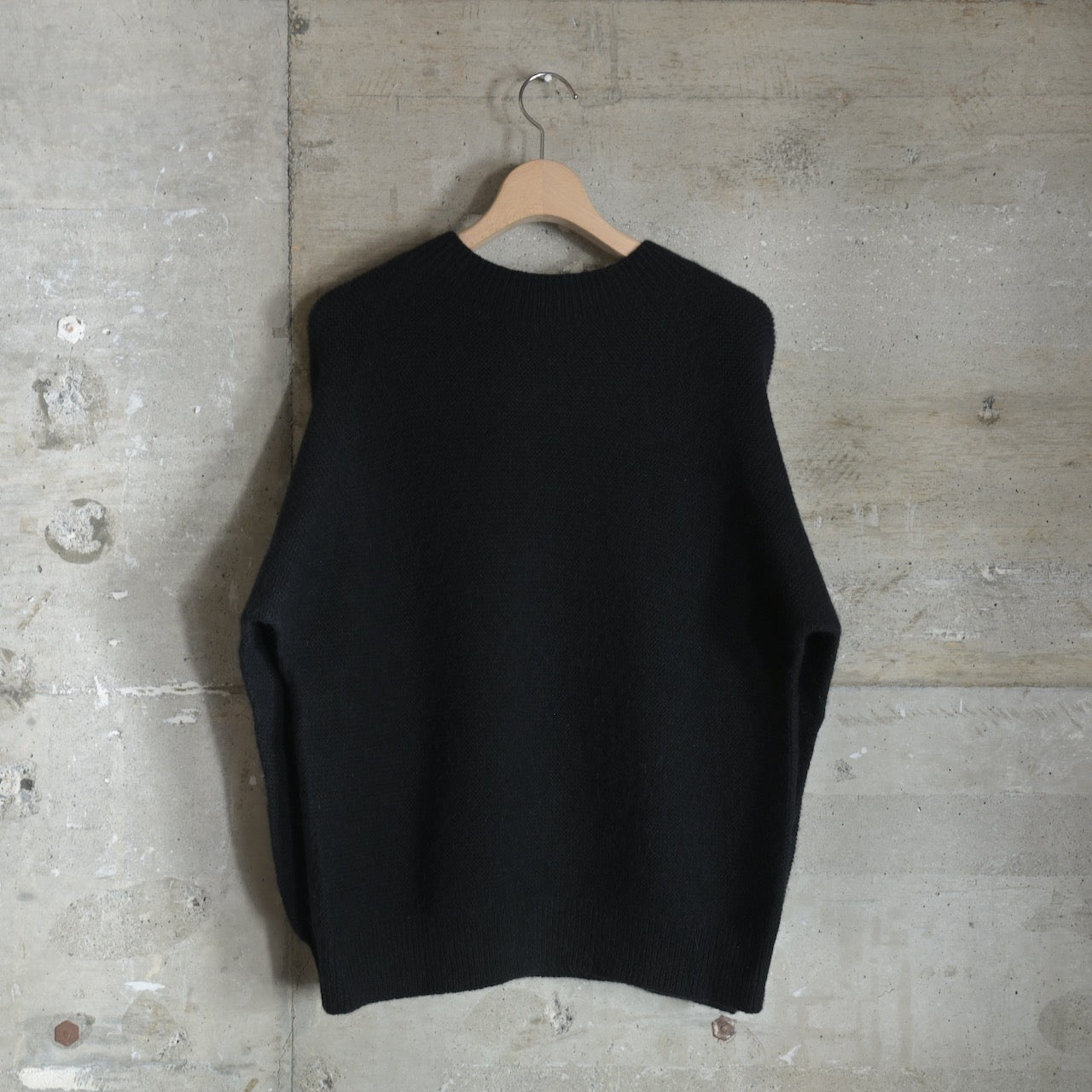 MITTAN｜KN-32｜アルパカウールセーター｜黒