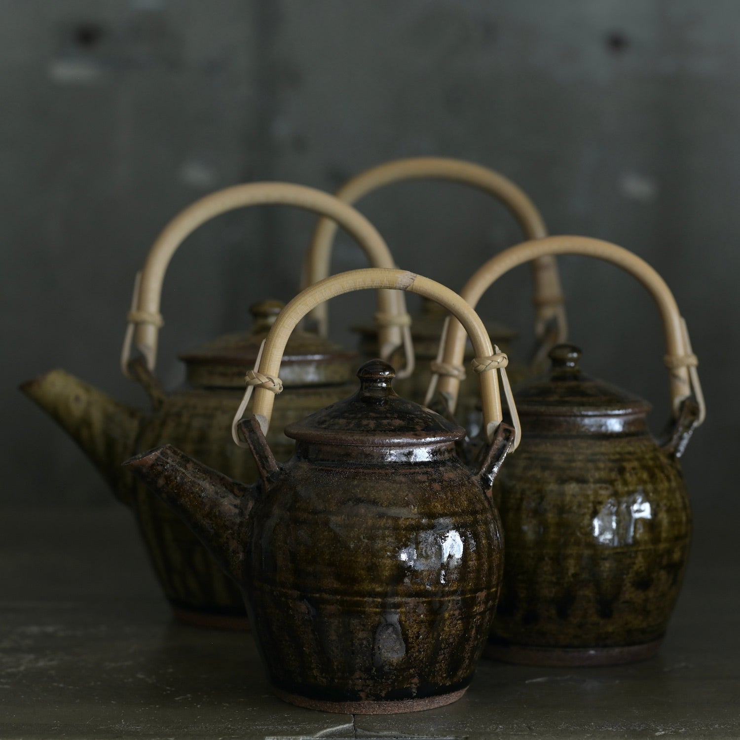 平山元康｜飴釉土瓶＜中＞｜25-097