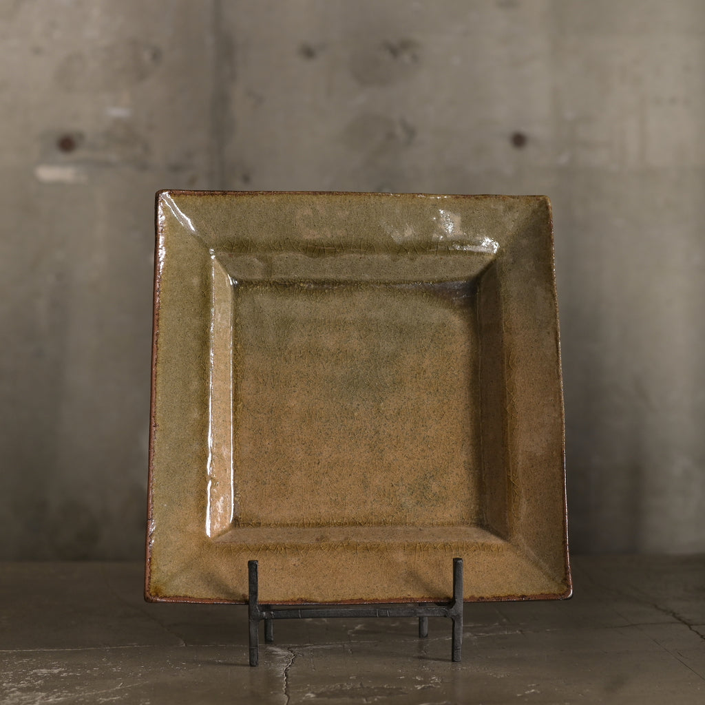 平山元康｜灰釉角皿｜25-026