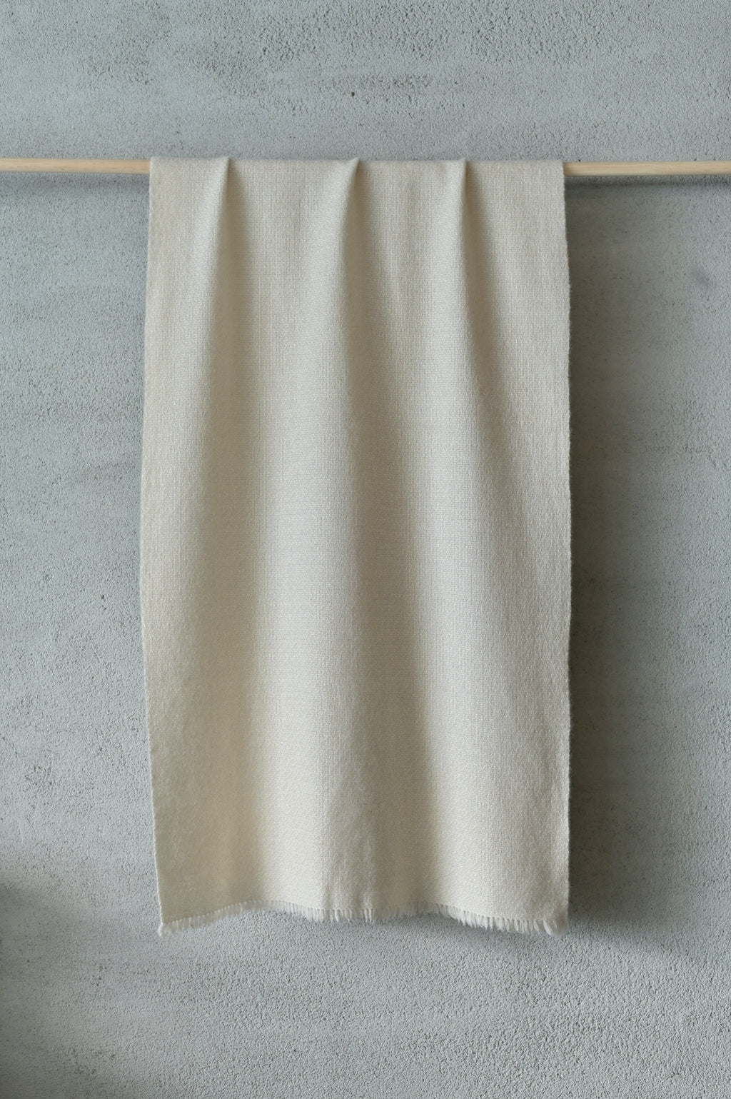 高見由香｜Yuka Takami｜カシミヤストール　冬の日に　白｜M-31