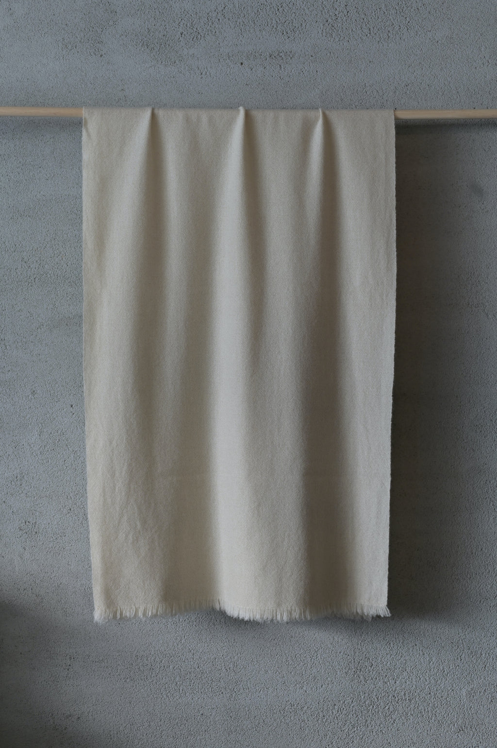 高見由香｜Yuka Takami｜カシミヤストール フラット白B｜M-45