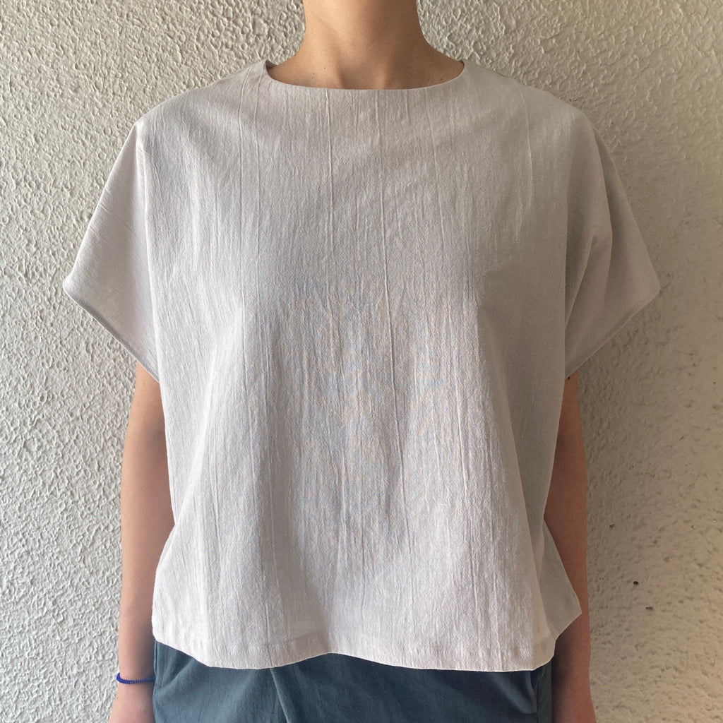 COSMIC WONDER｜21CW01199｜Cotton flax poplin folk tops｜Light gray