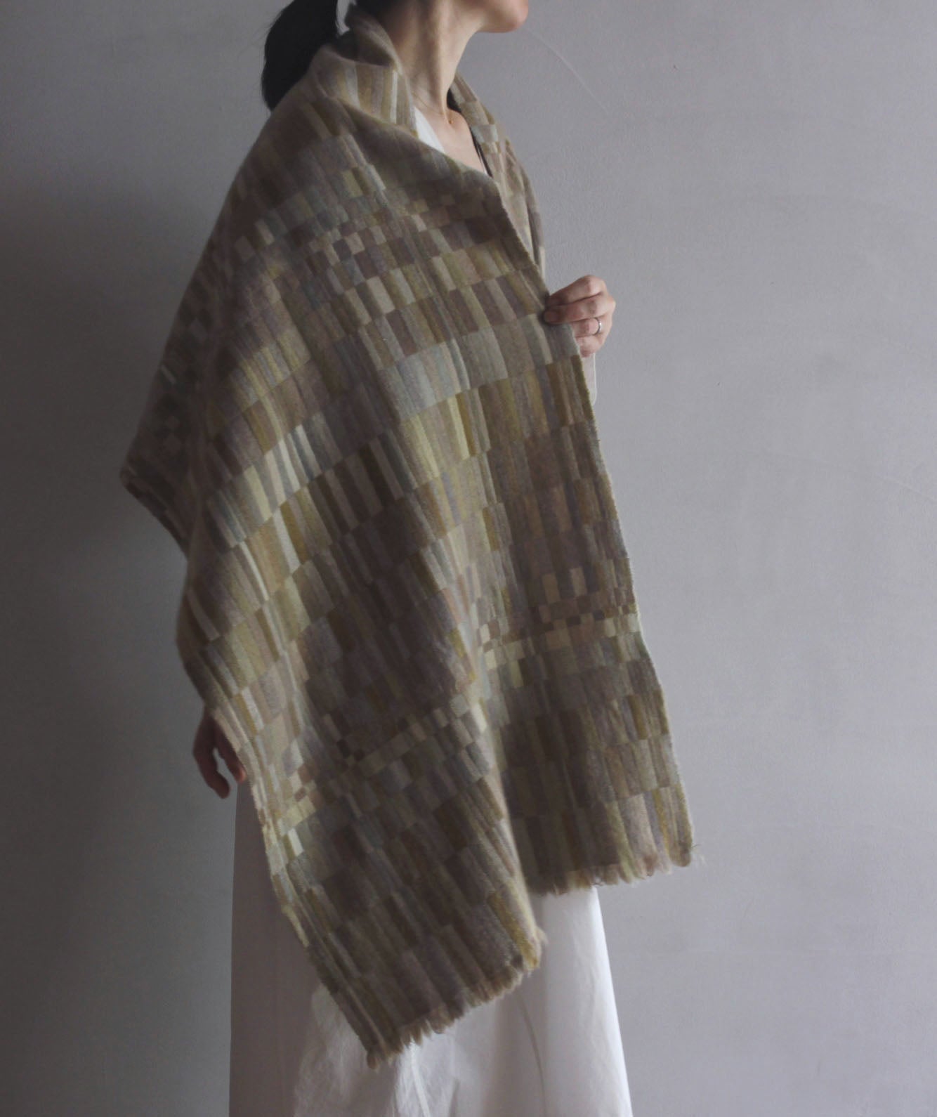 高見由香｜Yuka Takami｜カシミヤ二重織ストール タイルA｜M-8
