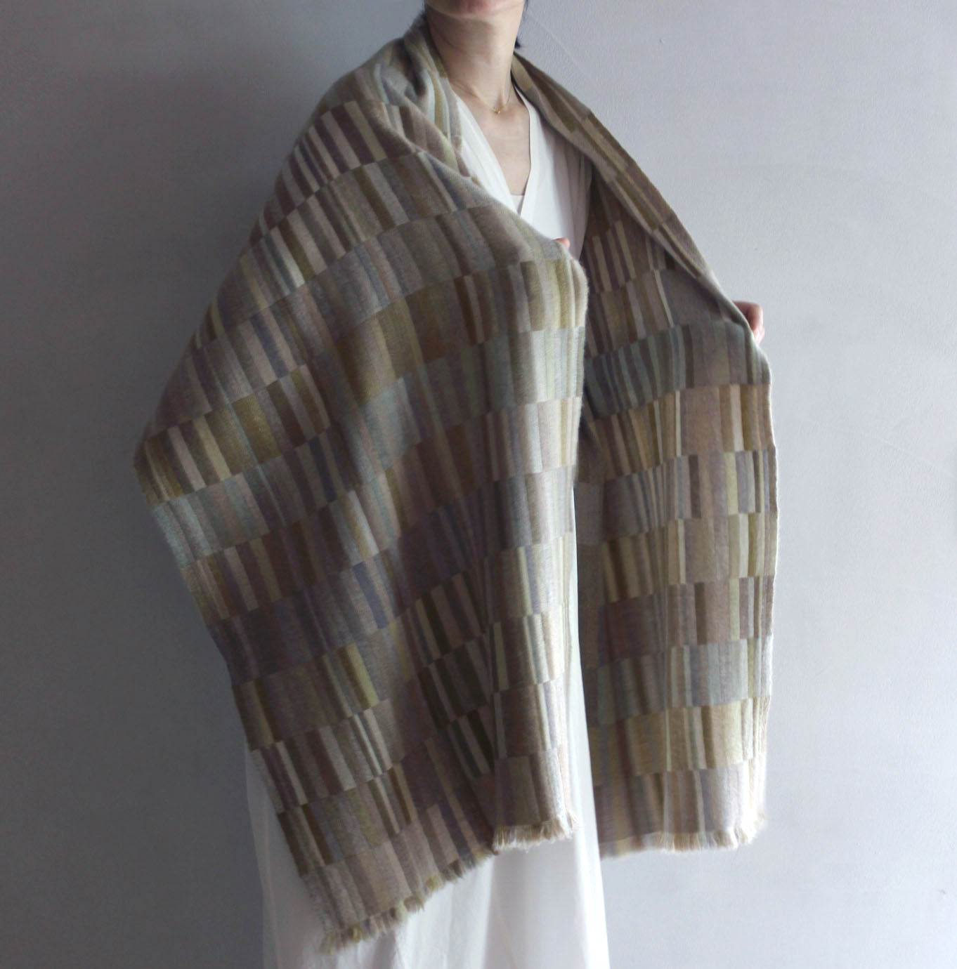 高見由香｜Yuka Takami｜カシミヤ二重織ストール タイルB｜M-9