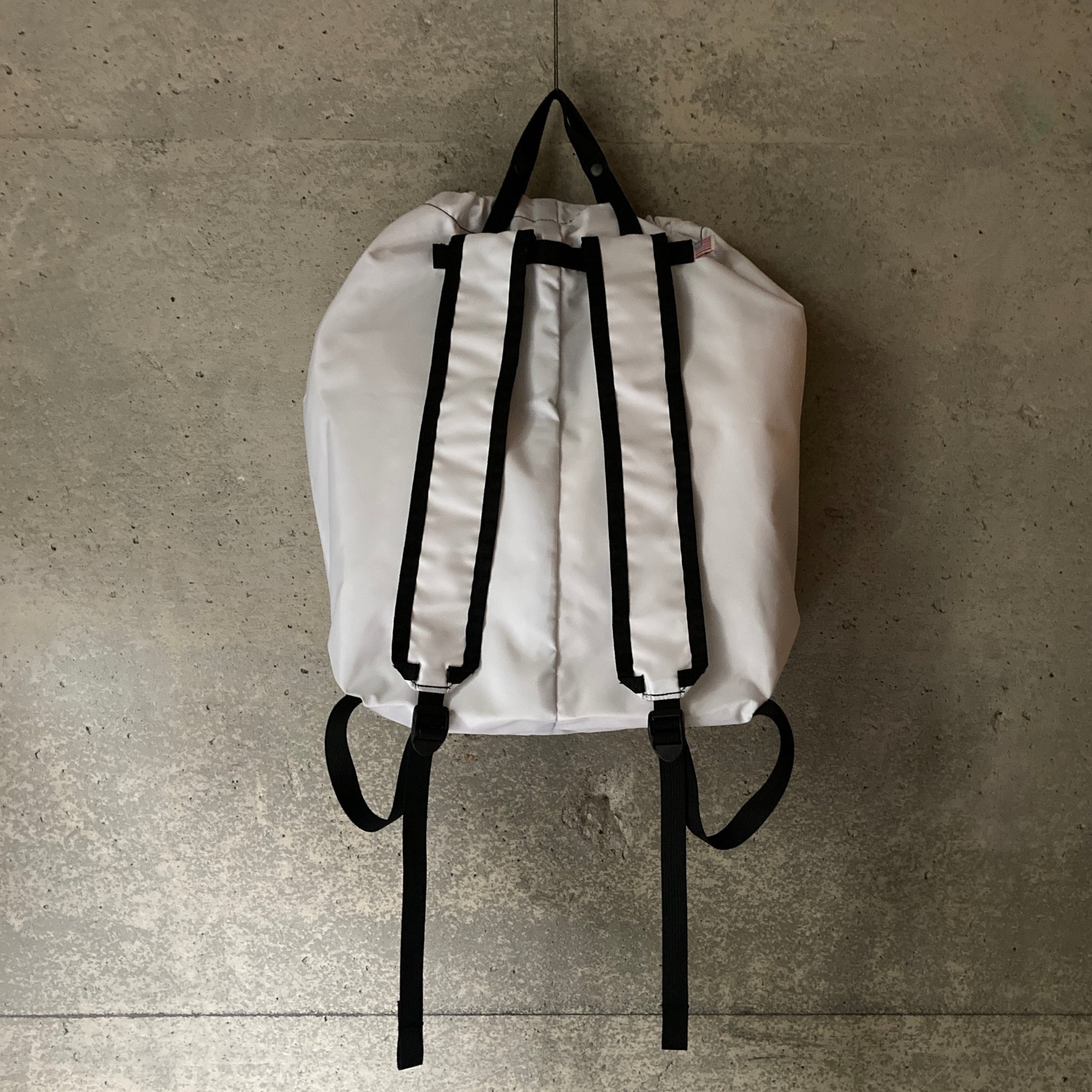 BATTLE LAKE｜バトルレイク｜STOWAWAY PACK｜WHITE – Roundabout