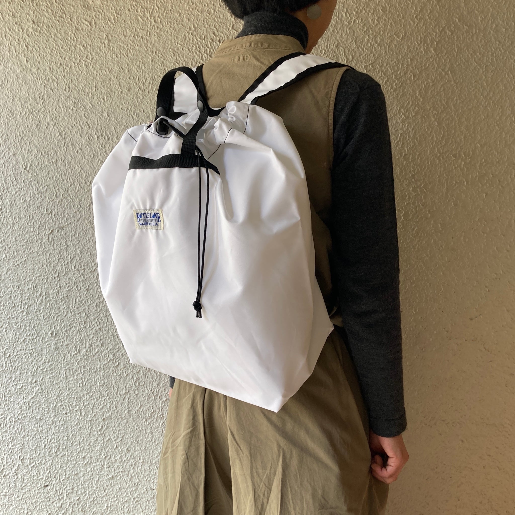 BATTLE LAKE｜バトルレイク｜STOWAWAY PACK｜WHITE – Roundabout