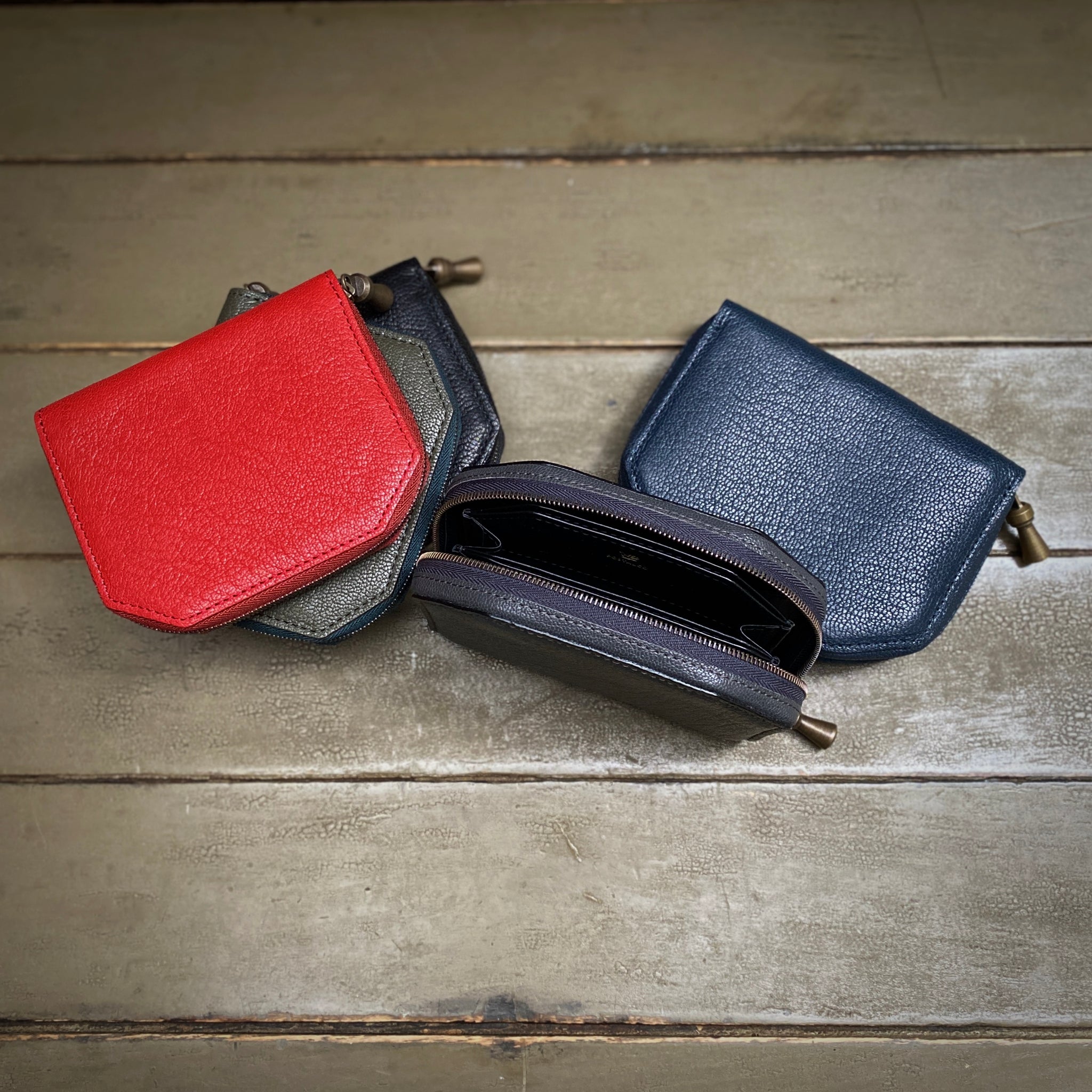 POSTALCO | No.60017 | Kettle Zipper Wallet | Small | Navy